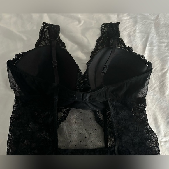 Women’s Chemise - Picture 5 of 14